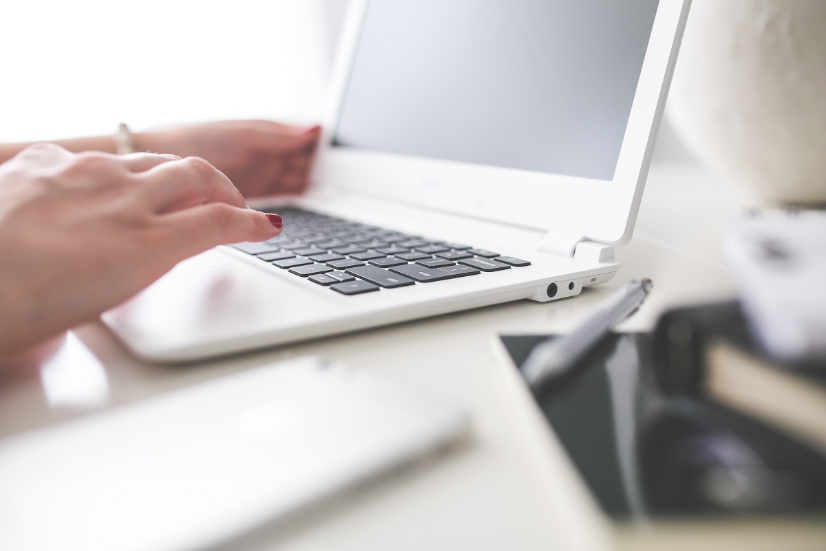 home-office-kaboompics-freepix home-office-kaboompics-freepix